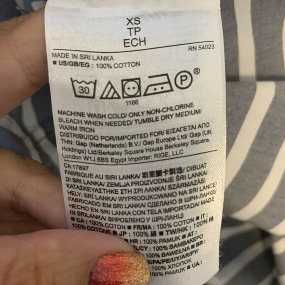 BANANA REPUBLIC Gray White Striped Long sleeves Button-Up Shirt XS - Picture 4 of 11